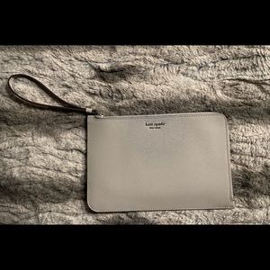 Kate Spade Wristlet- NWOT